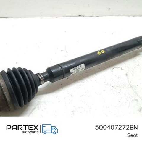 Привід правий 5Q0407272BN VAG