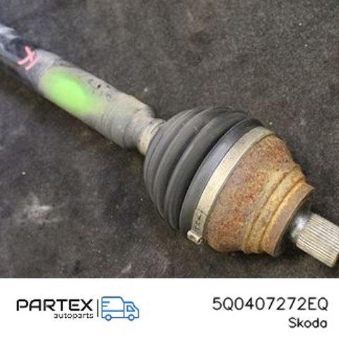 Привід передній правий 5Q0407272EQ VAG