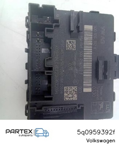 Блок комфорту передніх дверей 5Q0959392F VAG