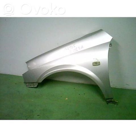 Ліве переднє крило 63101AV630 NISSAN