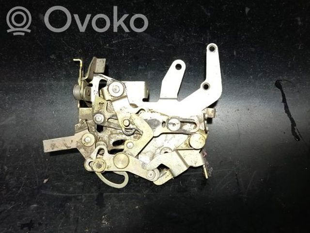 Замок і ручки (передніх) дверей 6387600640 MERCEDES
