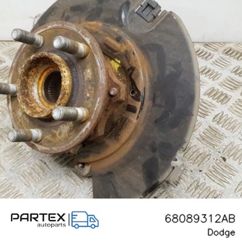 Цапфа поворотна права 68089312AB CHRYSLER