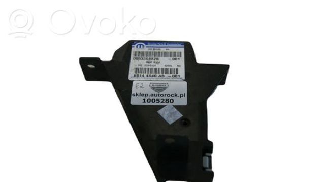 Кронштейн радіатора правий 68144540AB CHRYSLER