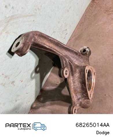 Кулак поворотний передній правий 68265014AA CHRYSLER