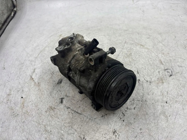 Компресор кондиціонера 6987766 BMW