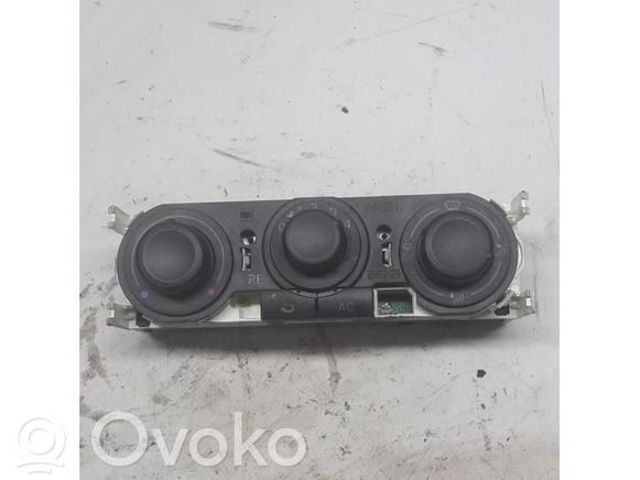Апаратура регулювання контролю кондиціонування повітря 6L0820045C VAG
