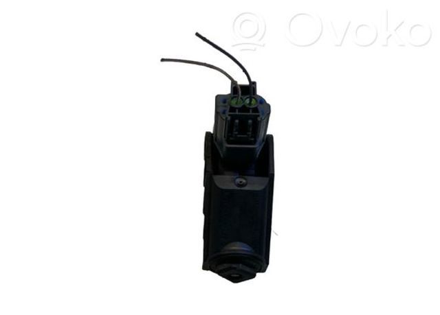 Мотор-привід відкриття лючка бака 6M21220A20AD FORD