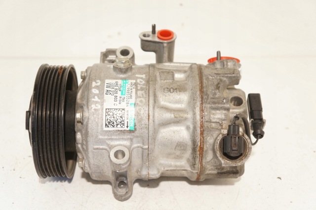 Компресор системи кондиціювання 6R0820803C VAG