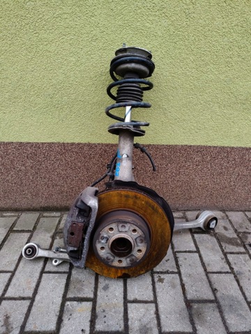 Стійка передня права 7905314 BMW