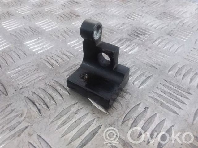 Дверний шарнір задній правий 7L0833402B VAG