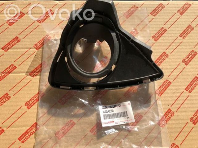 Заглушка протитуманок, ліва 8148202280 TOYOTA