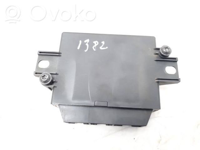Модуль керування (ЕБУ) парктроніком 8200235627 RENAULT