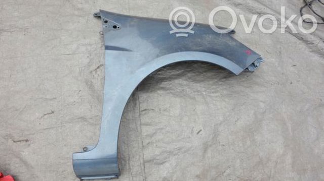 Переднє праве крило 8200256118 RENAULT
