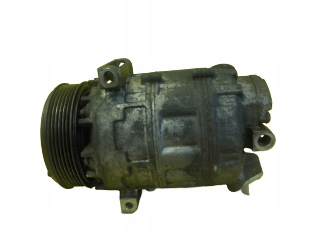 Компресор кліматичної установки 8200869742 RENAULT