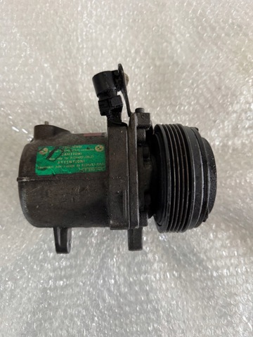 Компресор кондиціонера 8391474 BMW