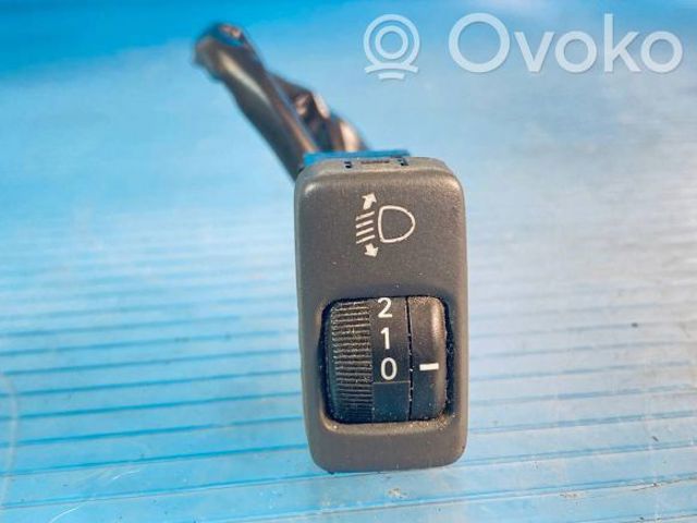 Кнопка коректора фар 8415233030 TOYOTA