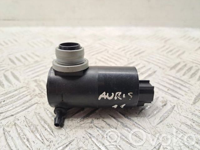 Двигун бачка омивача 8533002040 TOYOTA