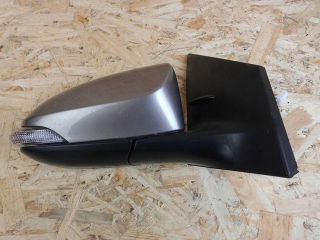 Праве бічне дзеркало 8791002640 TOYOTA