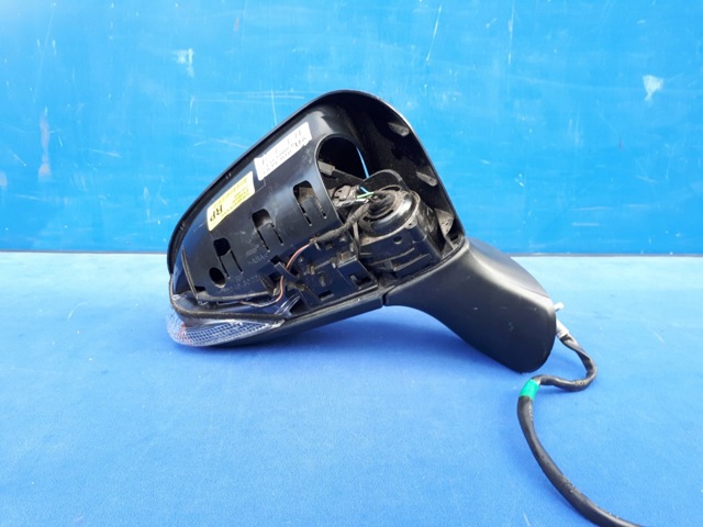 Праве бокове дзеркало 8791005440 TOYOTA