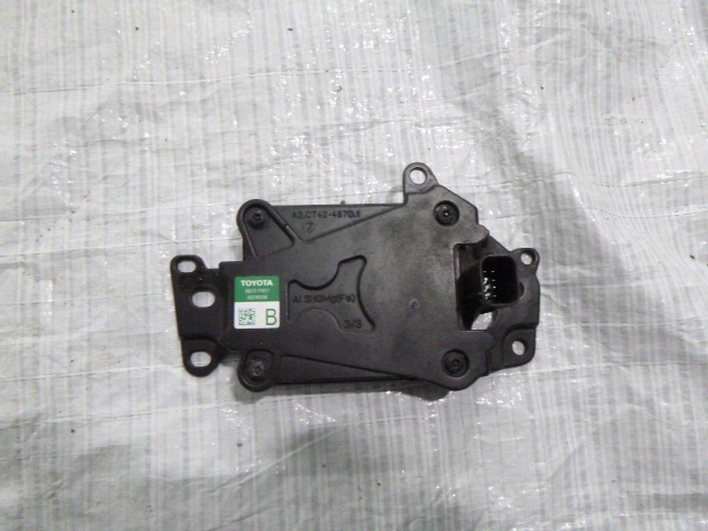 88210F4011 Toyota