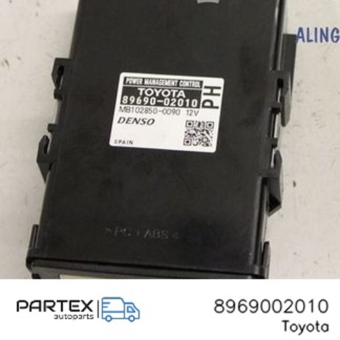 Блок управління бортової мережі 8969002010 TOYOTA