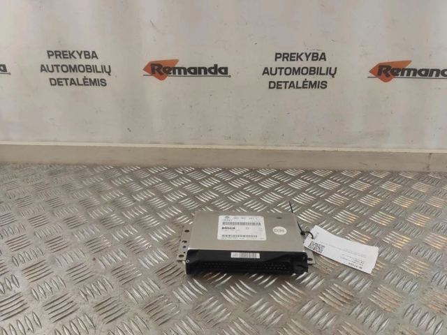Блок керування ESP 8D0907389E VAG