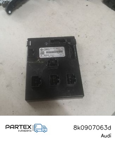 Комп'ютер бортовий 8K0907063D VAG