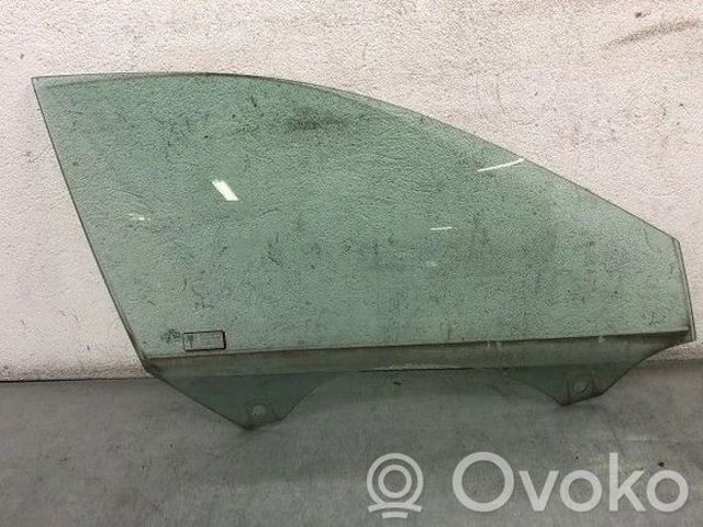 Скло передньої правої двері 8P4845202B VAG