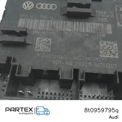 Блок комфорту задніх дверей 8T0959795Q VAG