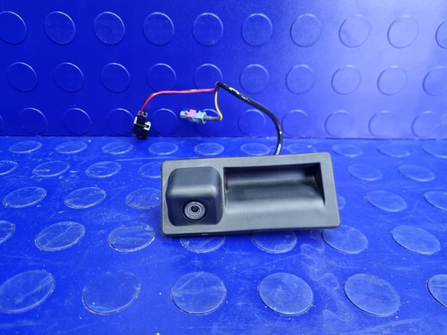 Ручка багажника 8V0827566 VAG