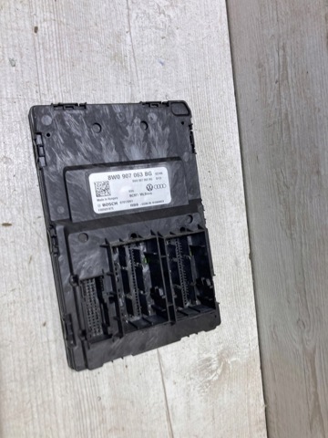 Модуль управління (ЕБУ) бортової мережі 8W0907063BG VAG