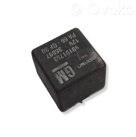 Реле електробензонасосу 90191753 OPEL