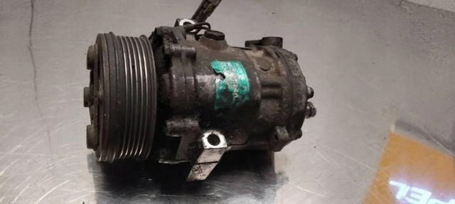Насос кондиціонера 90559843 OPEL