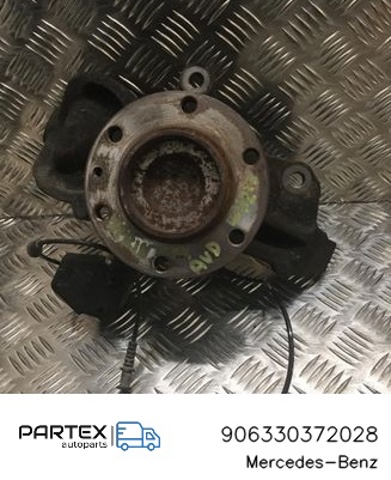 Цапфа передні праві 906330372028 MERCEDES