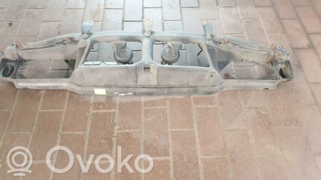 Оперення в зборі Вольво 850