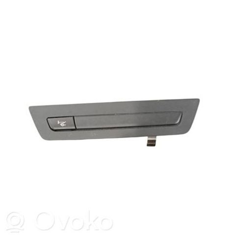 Блок кнопок центральної консолі 9220050 BMW