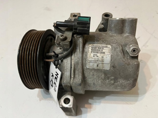 Компресор кліматичної установки 926003VA1D NISSAN