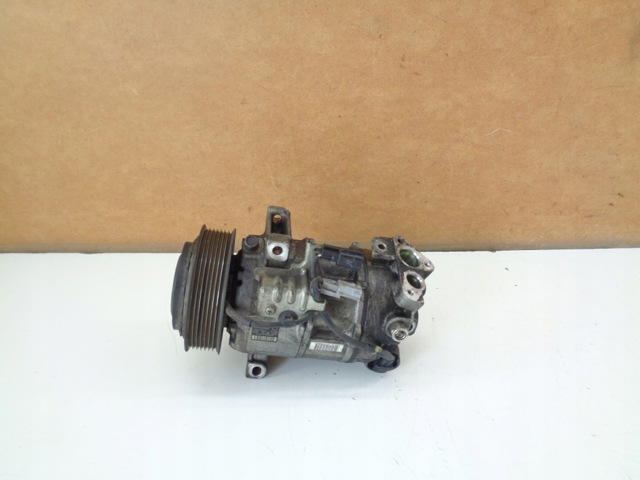 Компресор кондиціонера 926004EB0A RENAULT