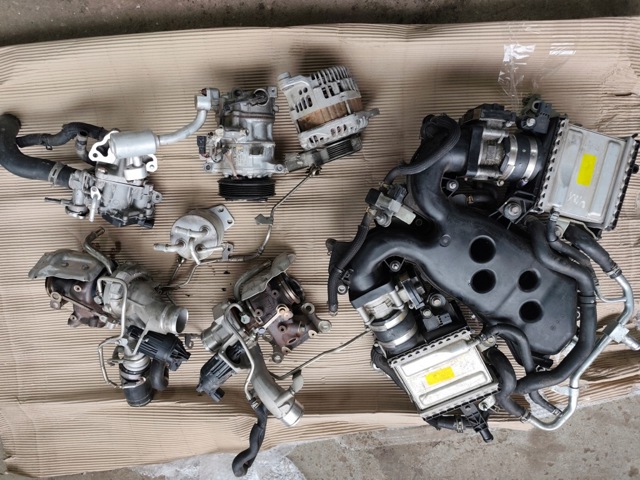 Компресор кондиціонера 926005CA0B NISSAN
