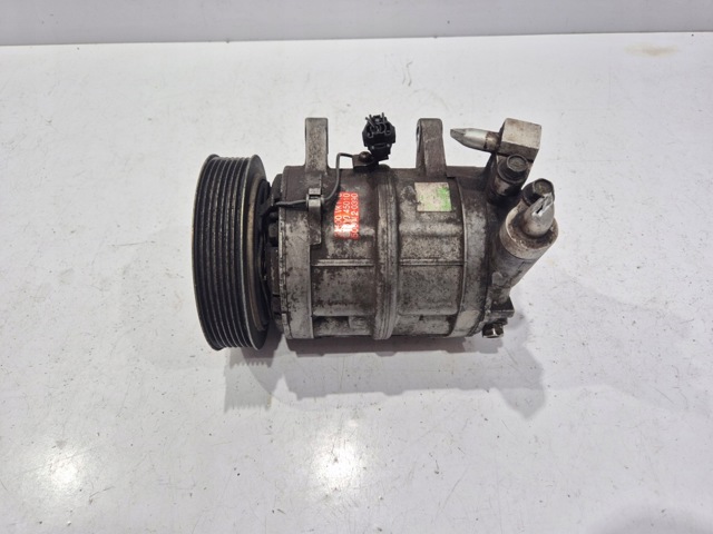 Компресор кліматичної установки 92600VK110 NISSAN