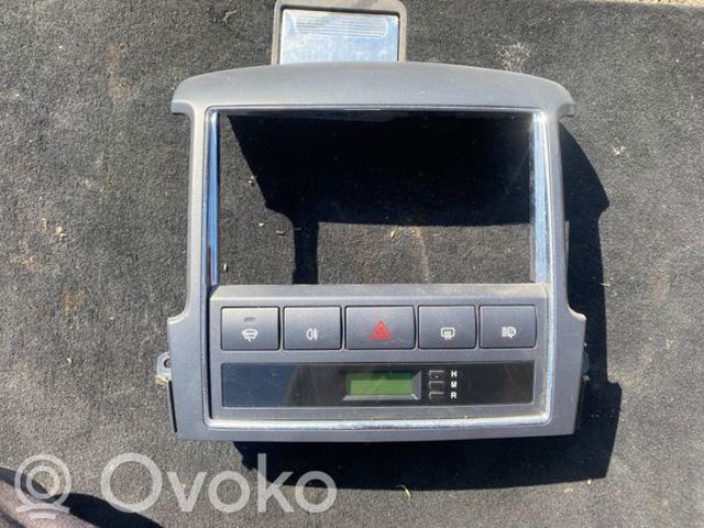 Годинники в салон, на панелі 945003E500 HYUNDAI