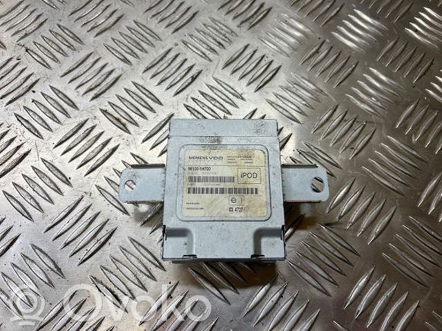 USB-розгалужувач 961201H700 HYUNDAI