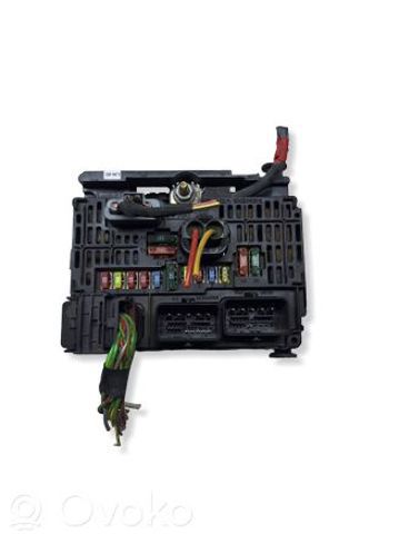 Коробка запобіжників 9661682780 PEUGEOT