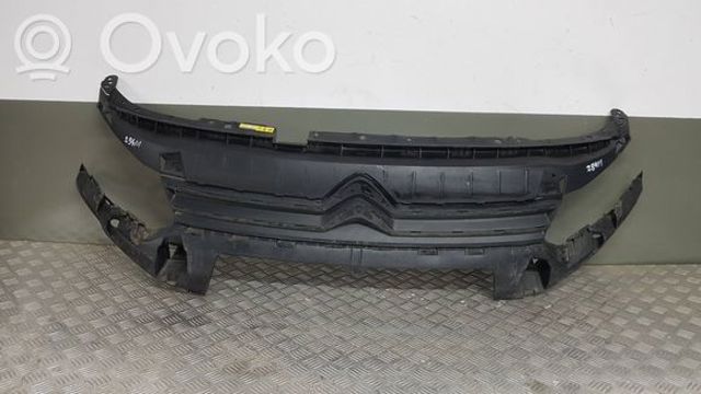 Решітка радіатора 9816779080 PEUGEOT