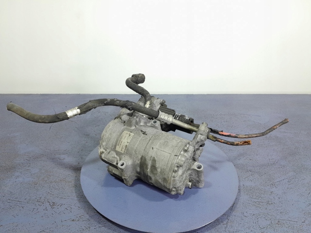 Насос кондиціонера A0008302601 MERCEDES