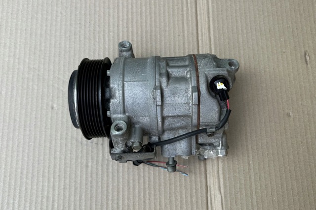Компресор кондиціонера A0008308700 MERCEDES