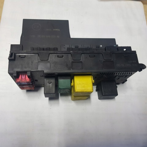 Реле запобіжників A0025452701 MERCEDES