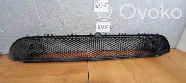 Решітка переднього бампера, центральна A1568853122 MERCEDES