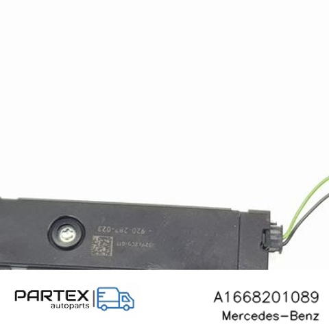 Підсилювач сигналу антени A1668201089 MERCEDES