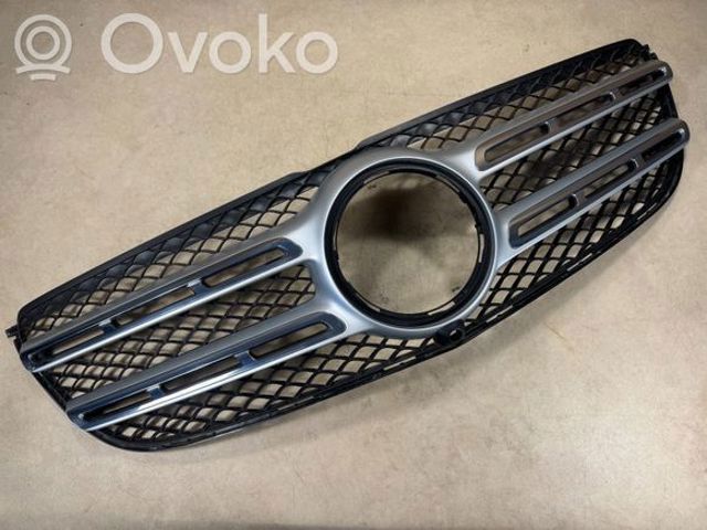 Захисна решітка радіатора A1668880200 MERCEDES